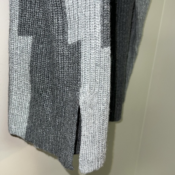 Ost Rolled Neck Wool-Blend Sweater | Grey | Large | EUC - Picture 6 of 8